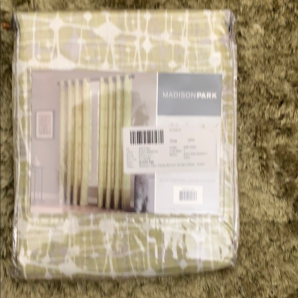 Brand new Madison Park PC 84 inch curtain!